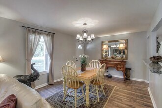 444 Foothill Dr in Nashville, TN - Foto de edificio - Building Photo