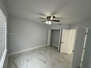 17425 NW 75th Pl in Hialeah, FL - Building Photo - Building Photo