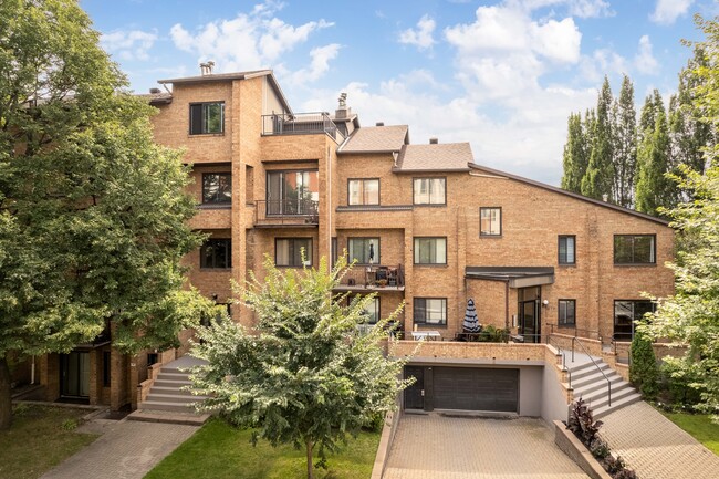 1440 Saint-Jacques Rue in Montréal, QC - Building Photo - Primary Photo