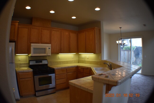 2266 Campbell Cir in Fairfield, CA - Building Photo - Building Photo