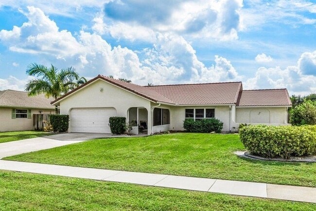 1352 Wyndcliff Dr in Wellington, FL - Foto de edificio - Building Photo