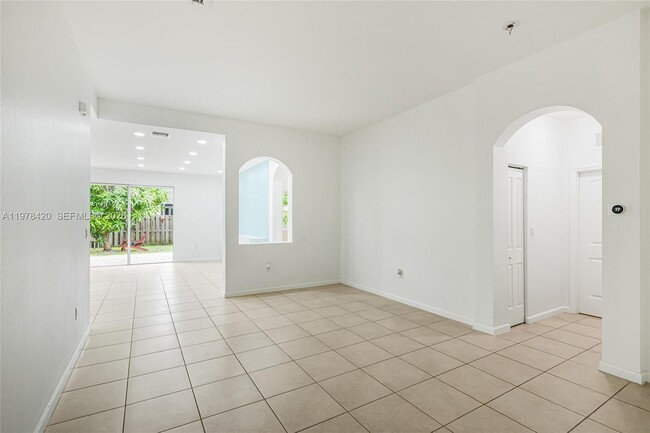 11863 SW 253rd Terrace in Homestead, FL - Building Photo - Building Photo