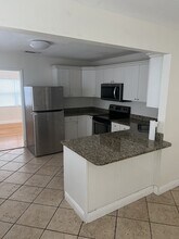 1685 21st St N in St. Petersburg, FL - Building Photo - Building Photo