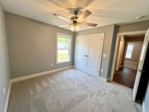 4647 Pierce Dr in Manhattan, KS - Building Photo - Building Photo
