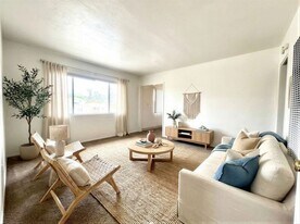 1133 Reed Ave in San Diego, CA - Building Photo