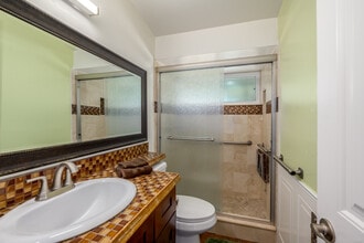 6679-6681 La Jolla Dr in Riverside, CA - Foto de edificio - Interior Photo