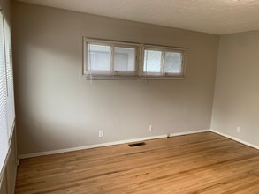 909 Idlewild Dr in Evansville, IN - Building Photo - Building Photo