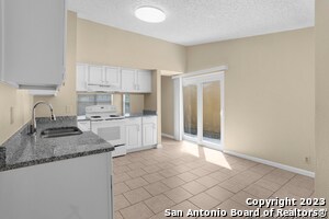 4107 Sunrise Glade Dr in San Antonio, TX - Building Photo - Building Photo