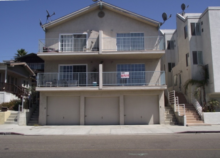 1348 Manhattan Ave, Unit C in Hermosa Beach, CA - Building Photo