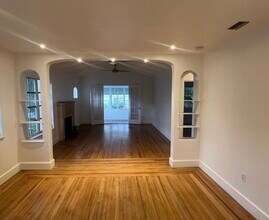 668 NE 72nd Ter in Miami, FL - Building Photo - Building Photo