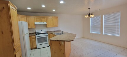 255 N Beacon Dr in Cedar City, UT - Building Photo - Building Photo