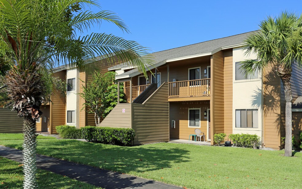 Lake Pointe Apartments Melbourne, FL Apartments For Rent