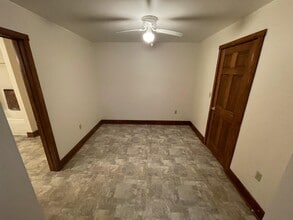 214 Wood St, Unit 1 in Belmont, WI - Foto de edificio - Building Photo