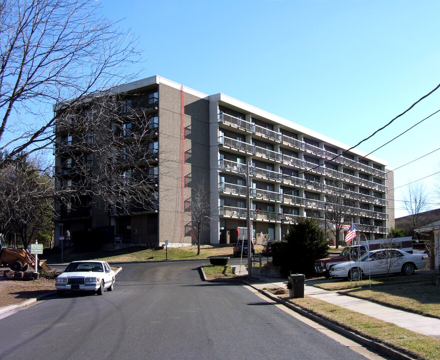 Stonewall Haven in Martinsburg, WV - Building Photo