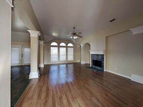 7529 Cannes Dr in Corpus Christi, TX - Building Photo - Building Photo