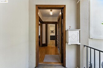 7 Panoramic Way in Berkeley, CA - Building Photo - Building Photo
