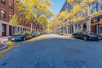 90 Commercial St, Unit 90 in Boston, MA - Foto de edificio - Building Photo