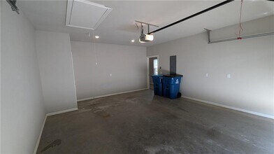 1402 SW Casuarina Dr in Bentonville, AR - Building Photo - Building Photo