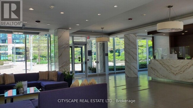 525 Wilson Ave in Toronto, ON - Building Photo - Building Photo