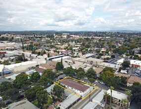 Princeton Apartments in Fullerton, CA - Foto de edificio - Building Photo