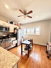 818 Parker St, Unit 1 in Boston, MA - Building Photo - Building Photo