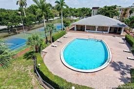 11925 NE 2nd Ave, Unit 209 in Miami, FL - Building Photo - Building Photo