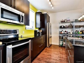 3427 Rue Doré in Montréal, QC - Building Photo - Building Photo