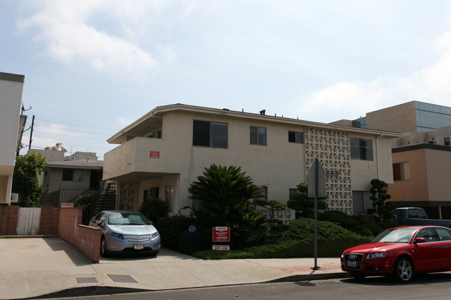 1822  Corinth Avenue, in Los Angeles, CA - Foto de edificio - Building Photo