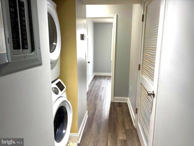 4800 C St SE in Washington, DC - Building Photo - Building Photo