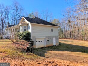 363 Goose Creek Ln in Clarkesville, GA - Building Photo - Building Photo
