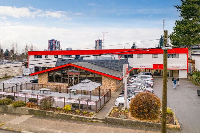 13655 104th Ave in Surrey, BC - Building Photo - Building Photo