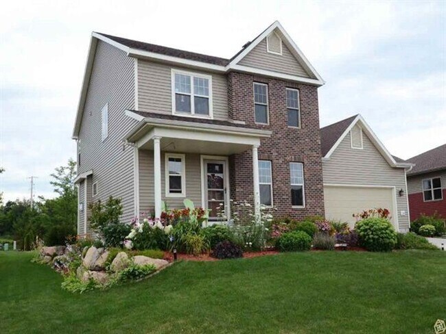 1139 Cathedral Point Dr in Verona, WI - Building Photo - Building Photo