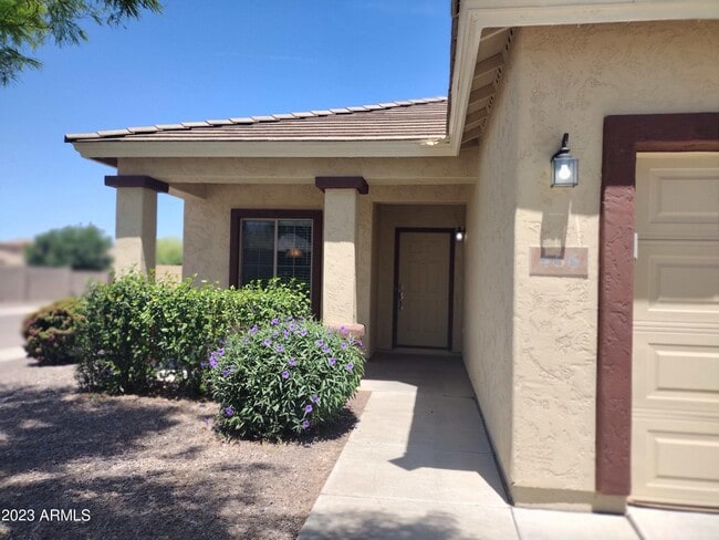 466 E Yellow Wood Ave in San Tan Valley, AZ - Building Photo - Building Photo