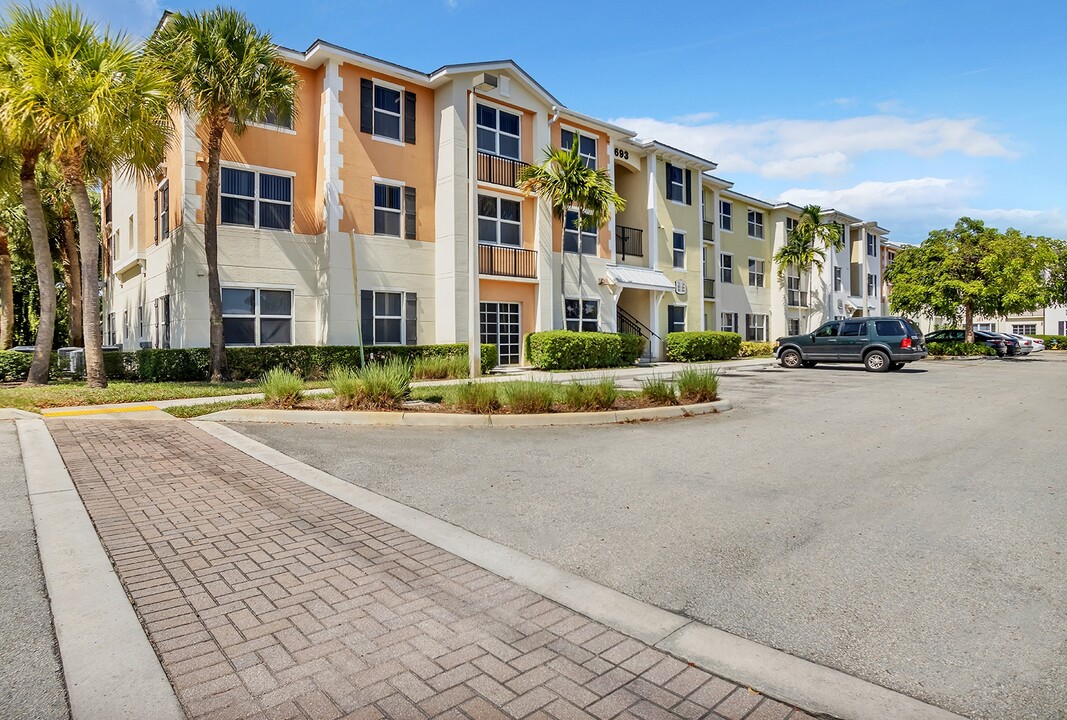 Village at Delray in Delray Beach, FL - Building Photo