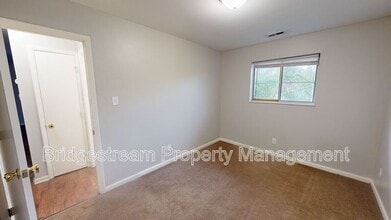7837 N Main St in Dayton, OH - Building Photo - Building Photo