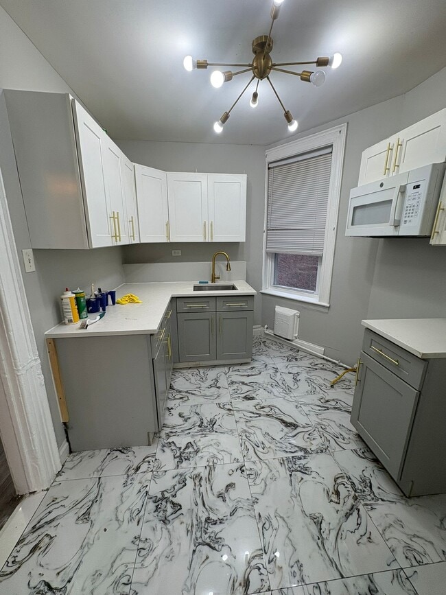 723 Highland Ave, Unit 3