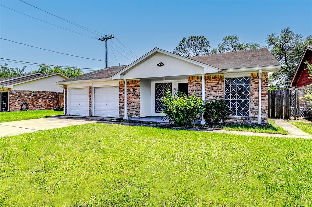5318 Botany Ln in Houston, TX - Building Photo