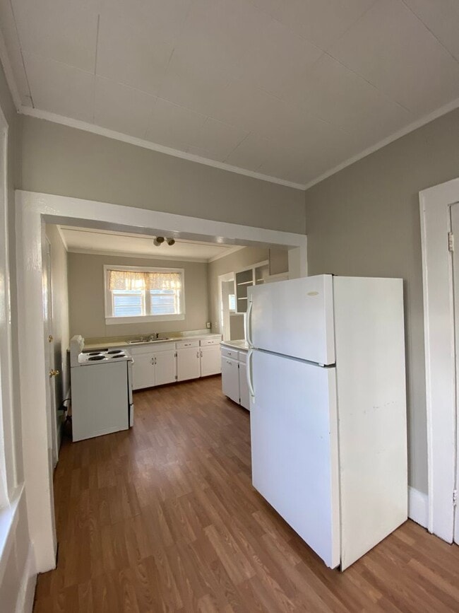 927 Highland Ave in Anniston, AL - Building Photo - Building Photo