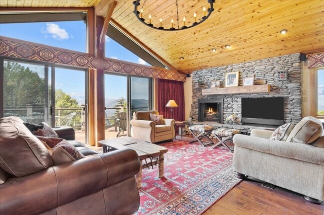 property at 682 Ski Valley Rd
