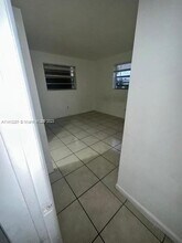 1350 NE 119th St-Unit -135004 in North Miami, FL - Foto de edificio - Building Photo