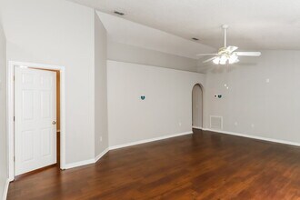 30542 Double Dr in Wesley Chapel, FL - Building Photo - Building Photo