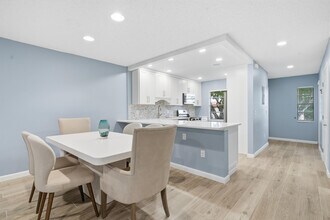 9292 Vista Del Lago in Boca Raton, FL - Building Photo - Building Photo