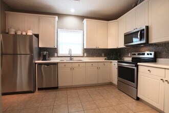 1297 N Dean Rd in Auburn, AL - Building Photo - Building Photo