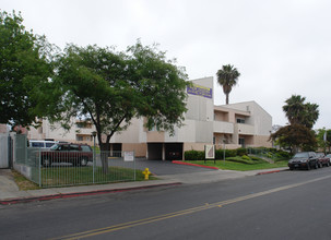 Coronado Terrace Apartments in San Diego, CA - Building Photo - Building Photo