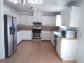 6444 Mojave Ave in Twentynine Palms, CA - Building Photo - Building Photo