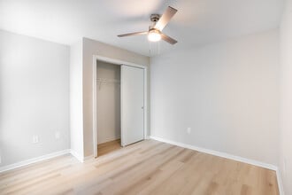 Edge Estates in Beaumont, TX - Building Photo - Interior Photo