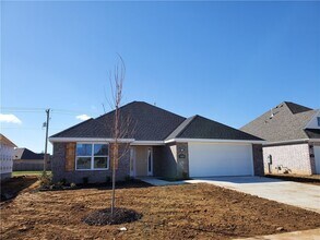 3809 SW Mistletoe Ave in Bentonville, AR - Building Photo - Building Photo