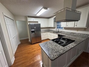 17 Stonemount Ct in Sharpsburg, GA - Foto de edificio - Building Photo