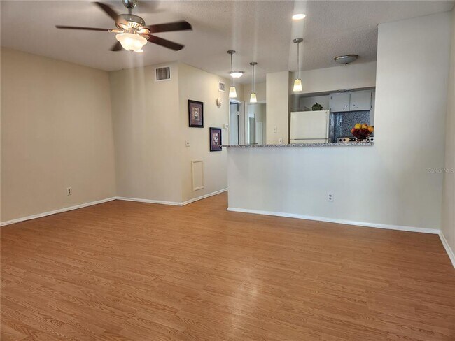 2295 Mexican Way in Clearwater, FL - Building Photo - Building Photo