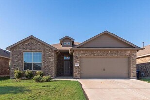 4532 Fringetree Wy in Crowley, TX - Building Photo